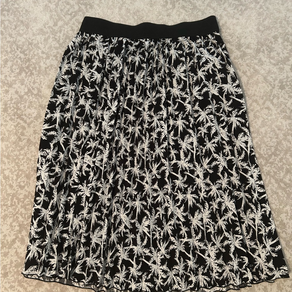 Lularoe Pleated Jill Skirt